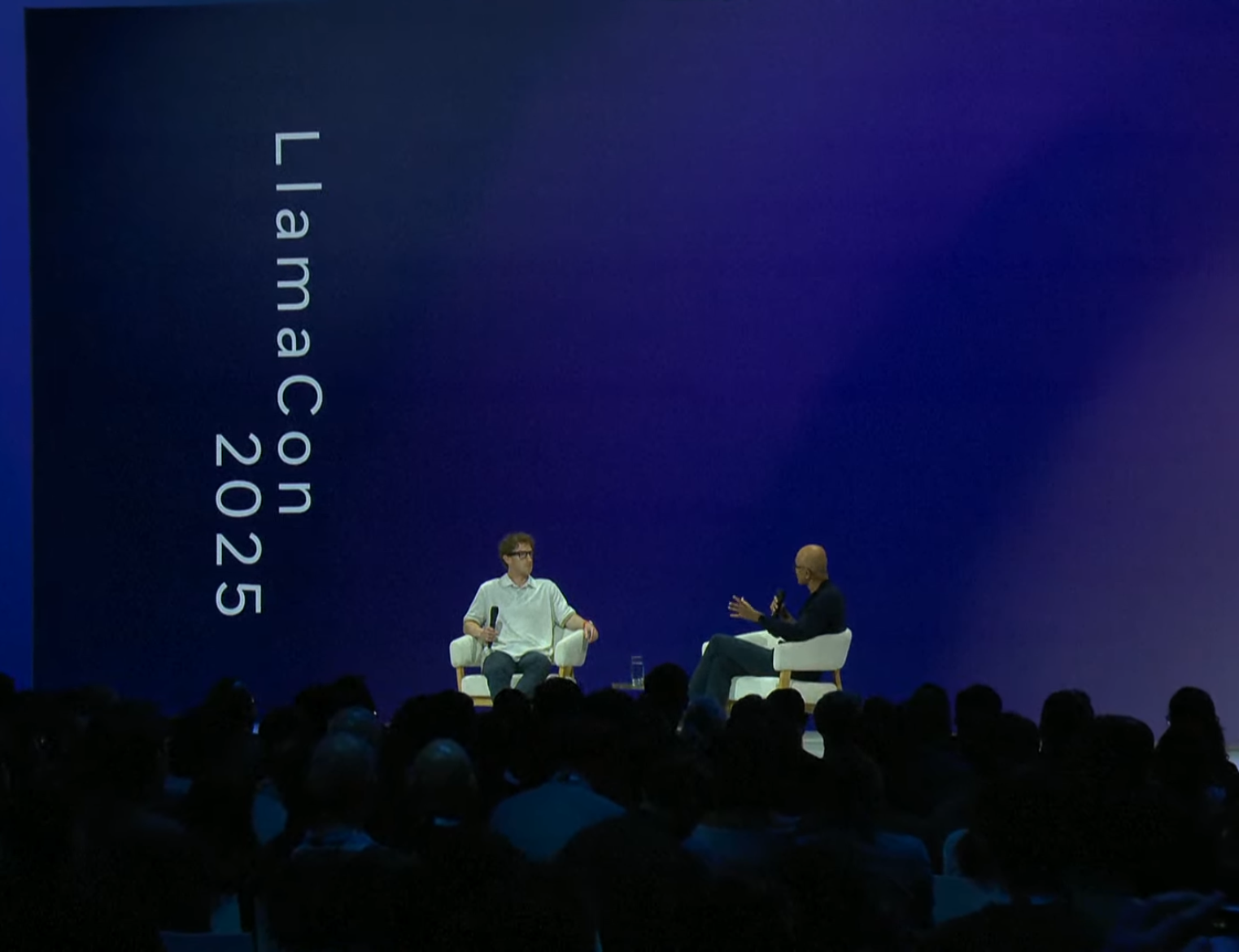 El CEO de Microsoft afirma que «el 30% del codi que tenim ha estat escrit per IA»