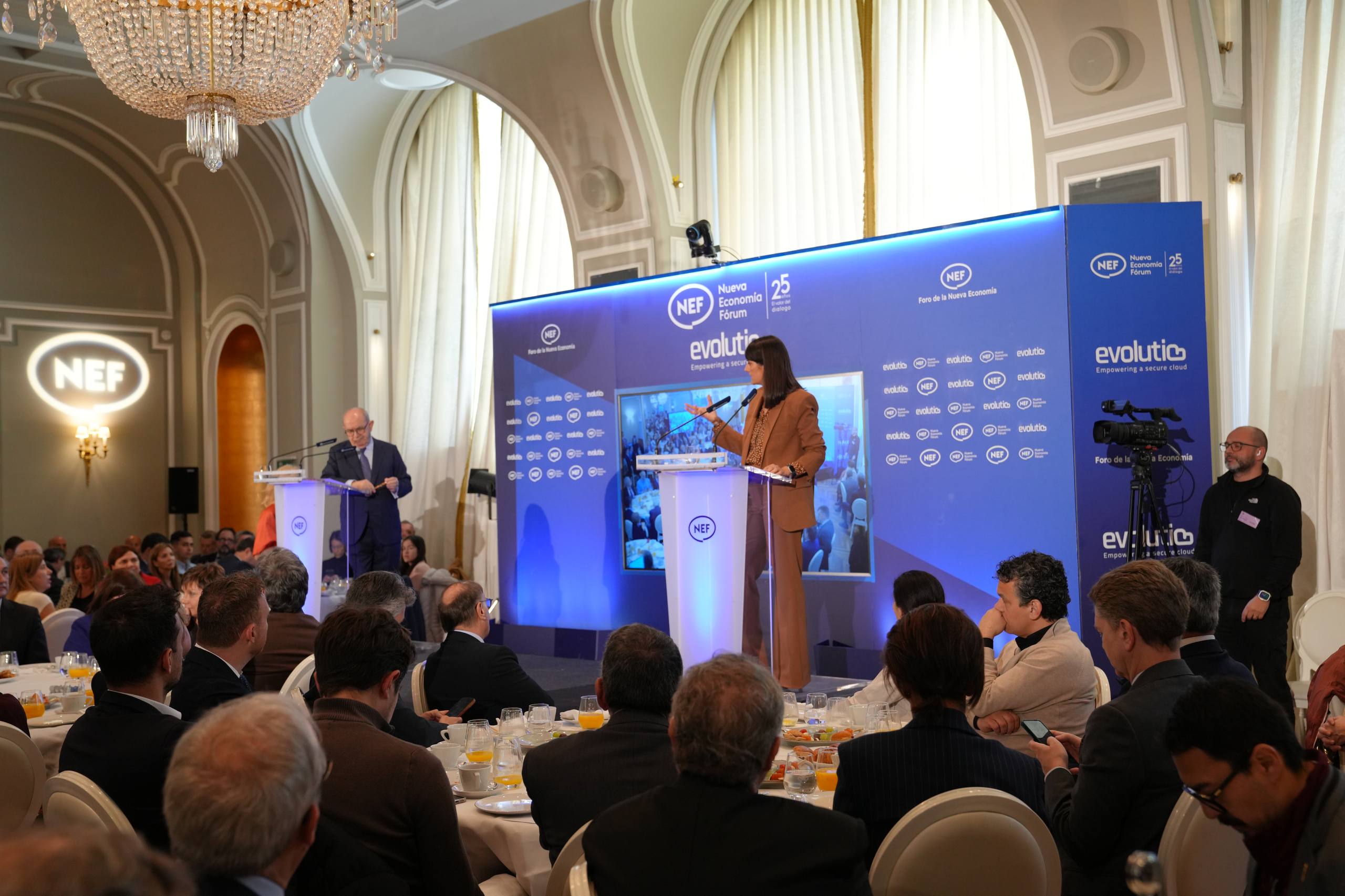 40 milions per portar la IA a les pimes: el Govern posa en marxa un pla per traduir la IA en negoci